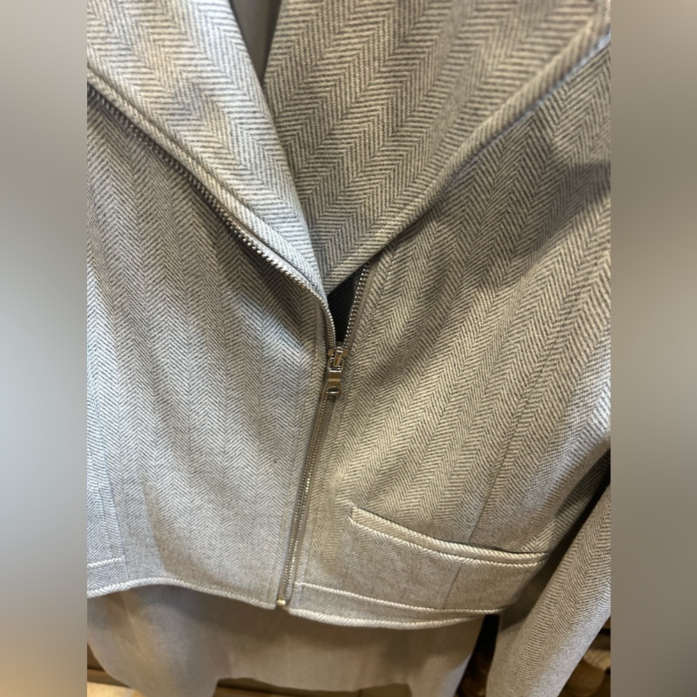 Ann Taylor Women’s Suit worn once